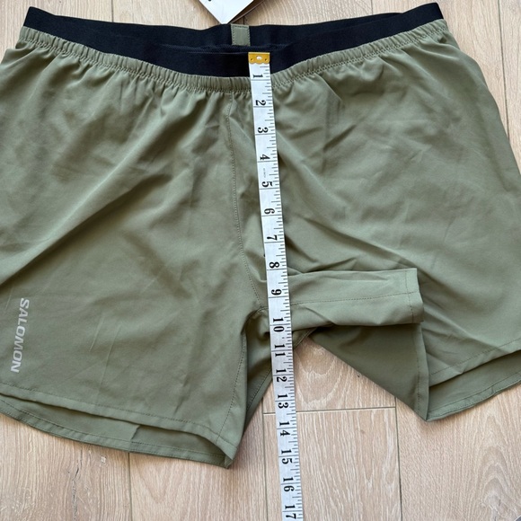 NWT Salomon Women’s Hiking Shorts Size Large Lichen Green - Camp Trail Outdoors - Picture 4 of 10